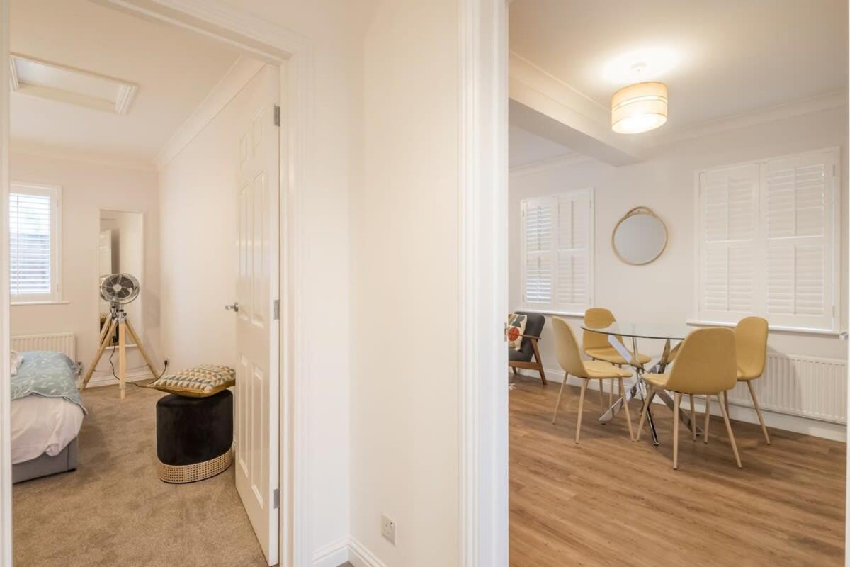 Lovely 1 Bed Apartment With Free Parking & Garden CBG Exteriör bild